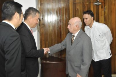 Recibe Machado Ventura a enviado especial del Partido Comunista de China