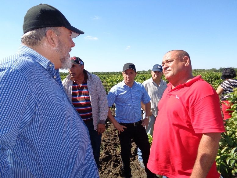 Marrero Insistió en incrementar la producción de alimentos, y destacó que para lograr ese objetivo estratégico debe desplegarse un trabajo integral en las comunidades campesinas. (Foto: De la autora)