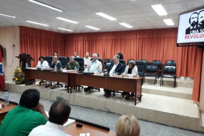 Participa Díaz-Canel en el proceso de discusión del Plan de la Economía 2020