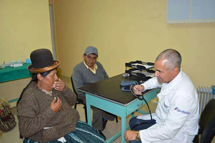 El intento por desacreditar la cooperación médica de nuestro país responde a la política anticubana de Washington. Foto: Diario Octubre