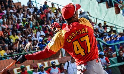 Yurisbel Gracial empujó dos carreras decisivas este domingo. Foto: Marcelino Vázquez.