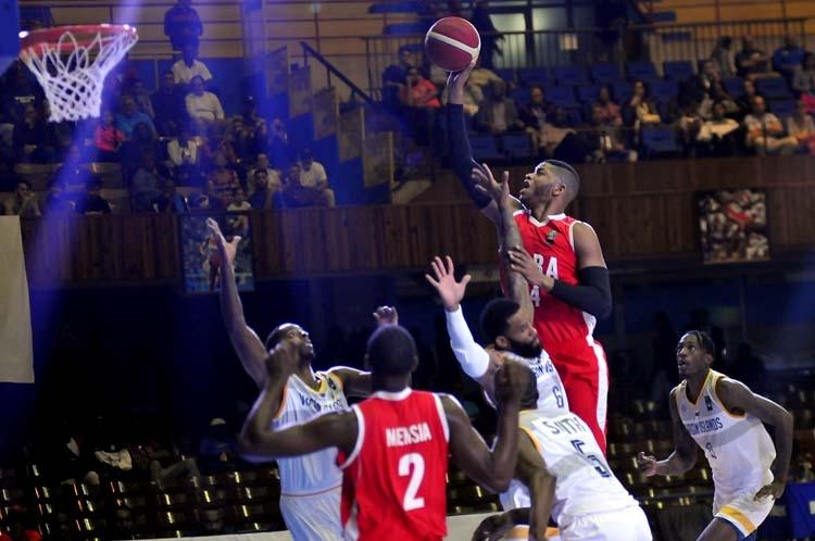 Jasiel Rivero tuvo una primera mitad buena, pero luego no pudo mantener ese ritmo. Foto: José Raúl Rodríguez Robleda