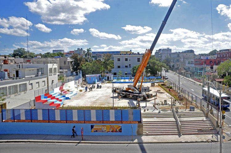 Vista desde la calle Línea del nuevo Complejo Deportivo Celia Sánchez Manduley en Plaza de La Revolución. Foto: José Raúl Rodríguez Robleda
