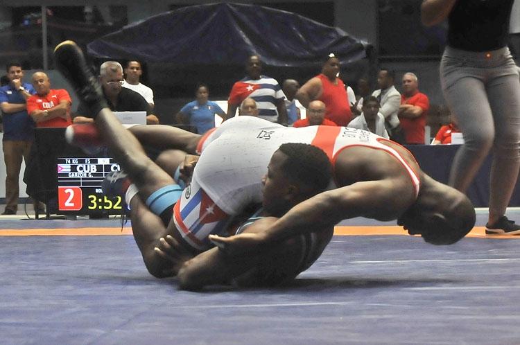 Desde este lunes, Torneo Granma-Cerro Pelado de lucha en La Habana. Foto José Raúl Rodríguez Robleda