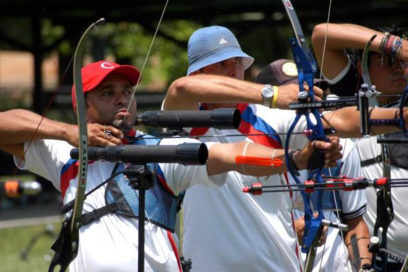 Tiro con arco cubano afina la puntería