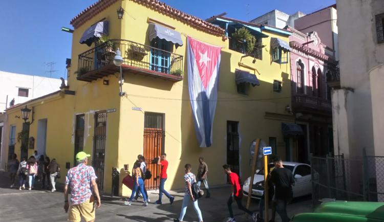 Restaurante Al Carbón en Aguacate y Chacón, de La Habana Vieja