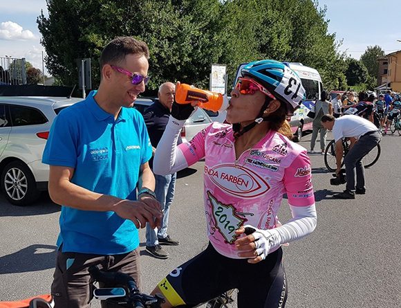 Leandro Marcos y su novia Arlenis Sierra en el Giro a Toscana en 2019.