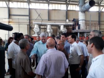 Fábrica de losas de cerámica SAVING.
