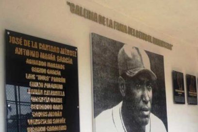 Eight Cuban baseball figures exalted to Hall of Fame