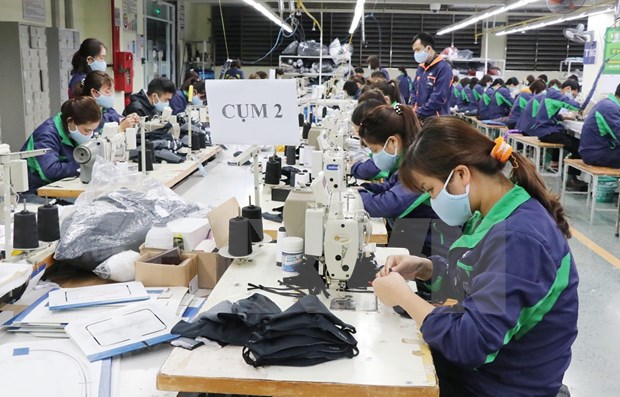 La adecuada política laboral y social de Vietnam le ha permitido reducir la tasa de hogares pobres del 27 % en el año 2000 a menos del cuatro % en el 2019. Foto: Tomada de Vietnamplus