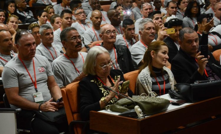 Los delegados reiteraron la necesidad de lograr la inclusión plena de las personas sordas, eliminando todo lo que puede afectar este propósito. FOTO: Marcelino VÁZQUEZ HERNÁNDEZ