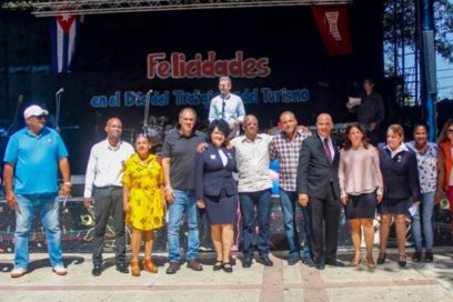 Celebran Día del Trabajador de Hotelería y Turismo
