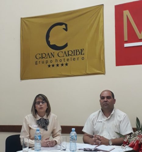 Los directivos cubanos Ana Beatriz García y Yunier Sánchez aseguraron que todo está dispuesto para garantizar el bienestar general de los trabajadores y huéspedes.