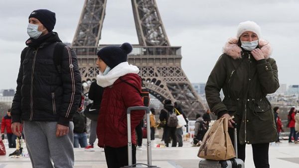 Las autoridades francesas anunciaron que las personas que violen la cuarentena serán multadas por un valor de 135 a 200 euros, la medida fue decretada por el Gobierno galo el pasado domingo. | Foto: Vanguardia