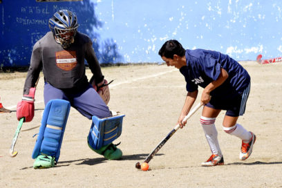 El hockey sobre césped revisa sus bastones (+Fotos)
