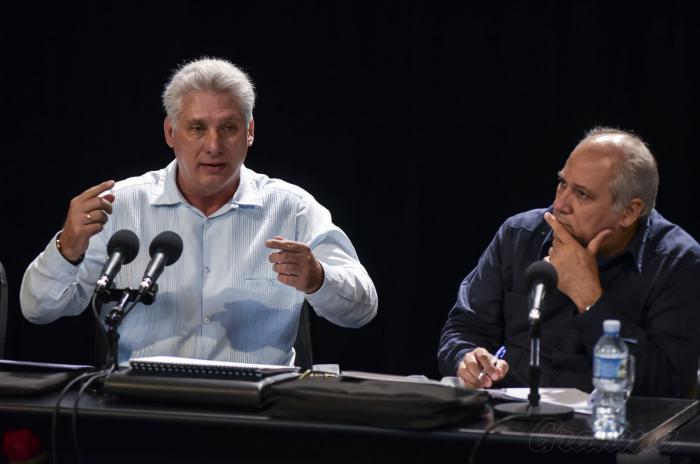 President Miguel DÍaz-Canel with Minister of Culture Alpidio Alonso (right). Photo: Ariel Cecilio Lemus Alvarez