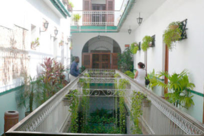 Movida de artesanos artistas en Matanzas