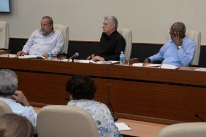 Miguel Díaz-Canel: El enfrentamiento a la COVID-19 es una tarea de todos