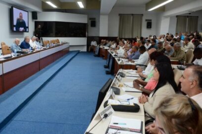 Presentan plan de prevención y control del COVID-19