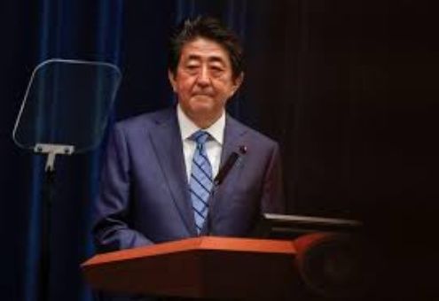 Shinzo Abe está decidido a realizar los juegos estivales Olímpicos que tendrían lugar entre el 24 de julio y el 9 de agosto, aún a pesar de la pandemia del Covid-19. Foto: Reuters