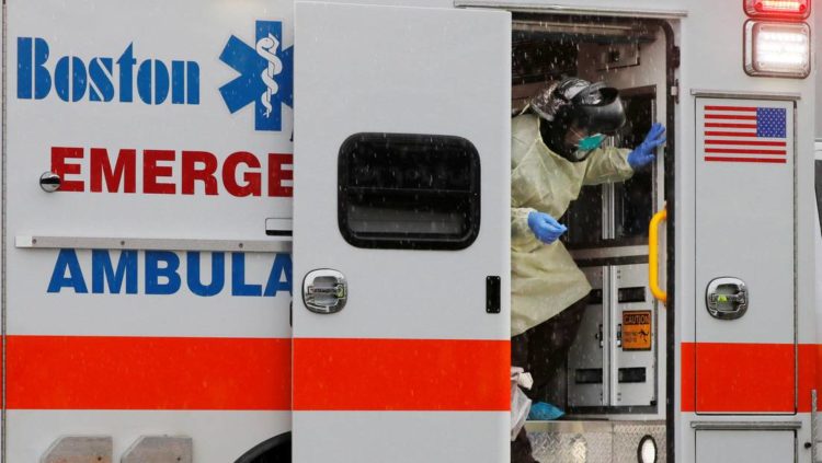 Una ambulancia en Boston, Massachusetts Foto: Brian Snyder / Reuters