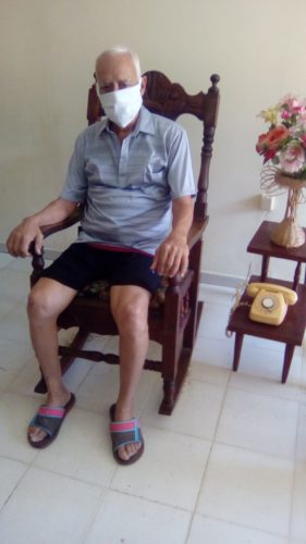 Anselmo Perfecto Madrigal, disciplinado en su casa. Foto: del autor