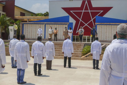Parte hacia Italia nueva brigada médica cubana (+ Fotos)