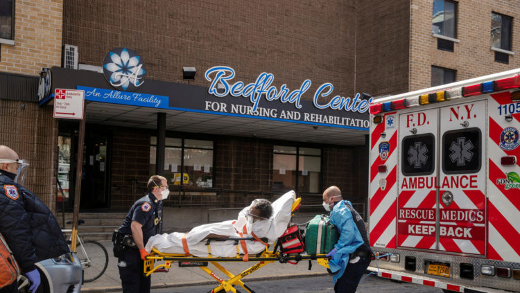 El país ha registrado un total de 36.822 fallecimientos desde el inicio del brote, según datos de la Universidad Johns Hopkins. (Lucas Jackson / Reuters)