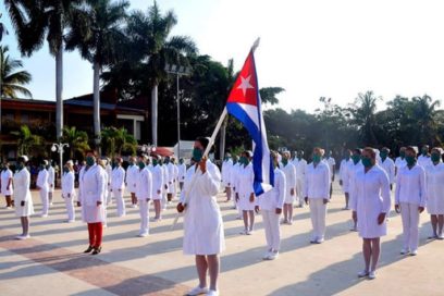 Enfermeros celebran su día dedicados a vencer la Covid-19