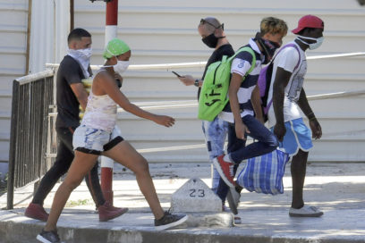 La pandemia sigue al acecho (Fotorreportaje)