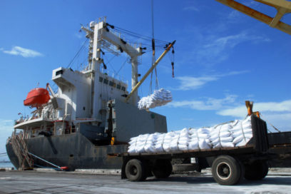 Los portuarios continúan sus faenas