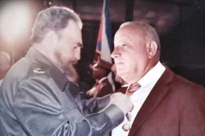 El Héroe, sus novias y los desamores (+ Fotos)