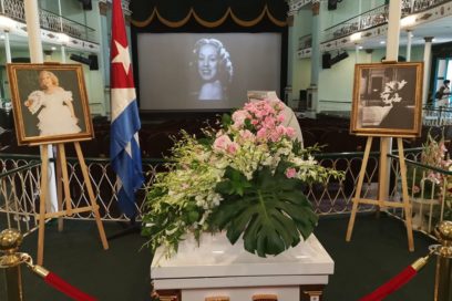 Exequias de la gran vedette Rosita Fornés en el Teatro Martí (Cobertura Especial)