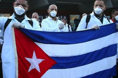 Trump golpea, mientras Cuba cura en todo el mundo, dicen en EE.UU.