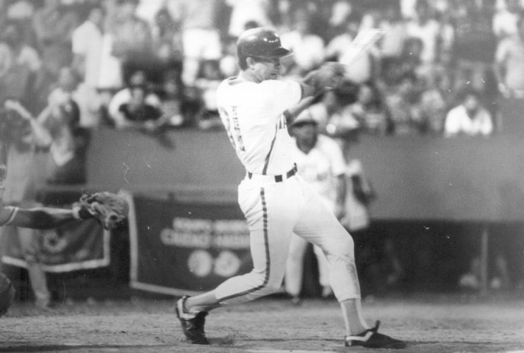 Pedro Medina, bateador temible siempre. Foto: Archivo Trabajadores