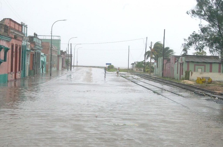 Foto: Según la sede de meteorología yumurina, unos 100 milímetros de lluvias se estiman para Matanzas y vientos sostenidos de más de 75 km por hora. Fotos: Tomada de la web de Radio 26