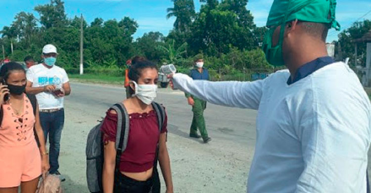 En los puntos de control las medidas son estrictas. Foto: Tomada de Cubadebate