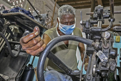 Centros de trabajo: reforzar vigilancia epidemiológica (+ Video)