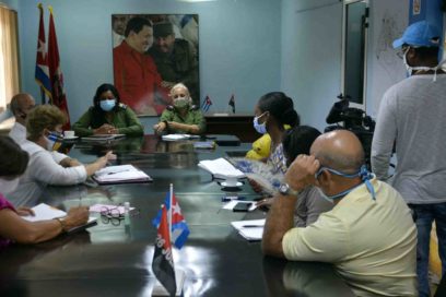 Parlamentarios cubanos chequean medidas contra la COVID-19