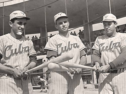 Urbano González, Pedro Chavéz y Jorge Trigoura. Foto: Archivo INDER