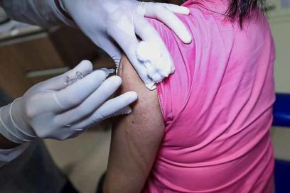 España inicia primer ensayo clínico de vacuna contra COVID-19