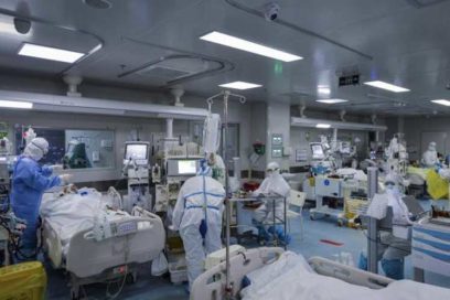 Pandemia de Covid-19 revela caos en sistema de salud de EE.UU.