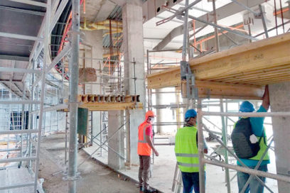 Una mano lava la otra y las dos hacen economía