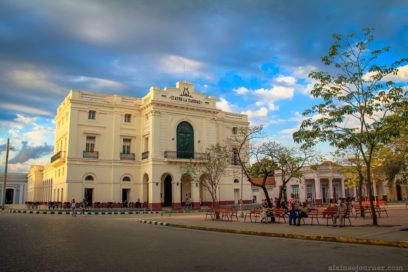 Mi Teatro lleva el nombre de la Patrona de Cuba