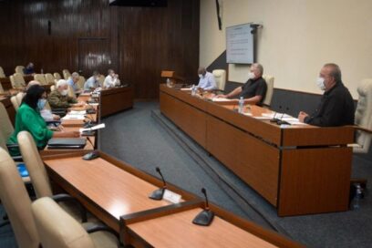 Díaz-Canel: el reto es seguir trabajando con responsabilidad y calidad