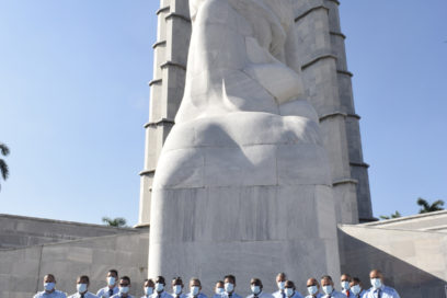 Retorna la familia cubana al Memorial José Martí (Fotorreportaje)
