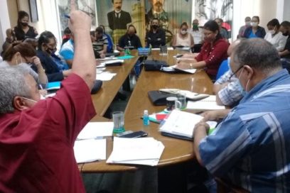 Dirigentes sindicales de Granma se preparan para potenciar la Estrategia Económica y Social del país