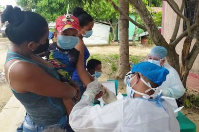 Colaboradores cubanos honran al Che (+Fotos)