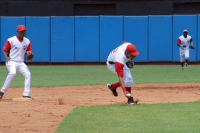 Out 27: La defensa, votaciones y entrada a los estadios