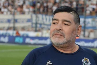 Maradona aislado por ser contacto de caso positivo a la Covid-19